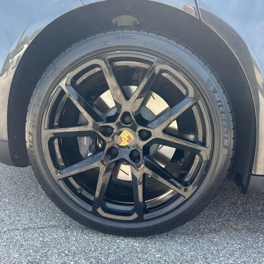 2025 Porsche Panamera 4 E-Hybrid