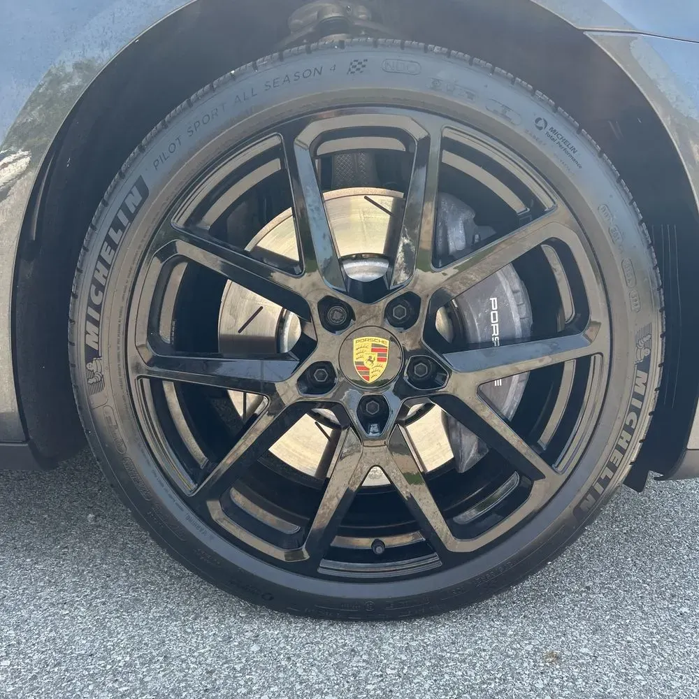 2025 Porsche Panamera 4 E-Hybrid