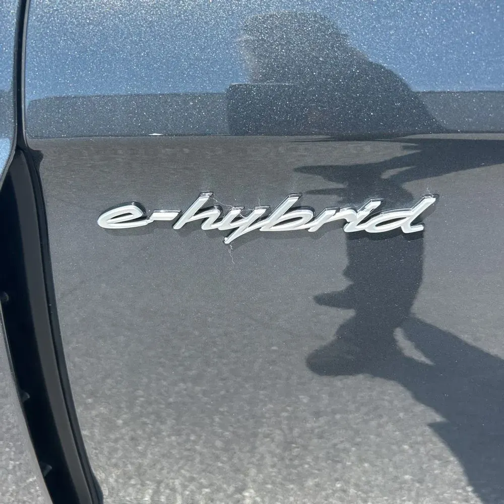 2025 Porsche Panamera 4 E-Hybrid