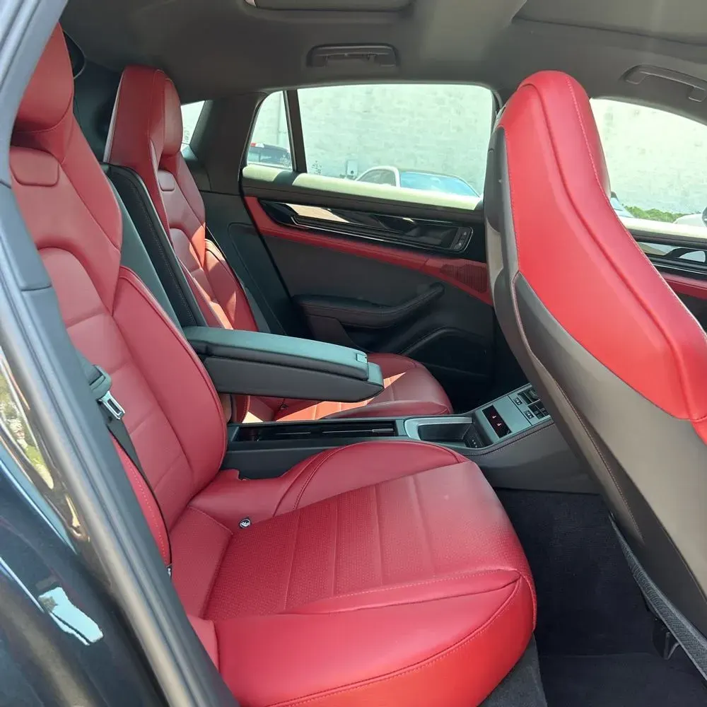 2025 Porsche Panamera 4 E-Hybrid