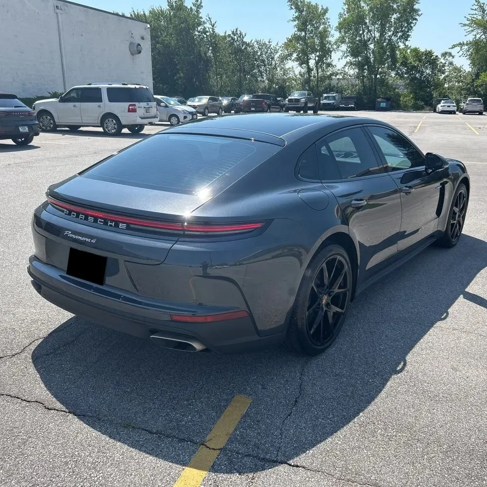 2025 Porsche Panamera 4 E-Hybrid