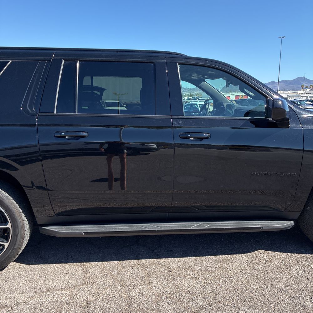 2024 Chevrolet Suburban RST