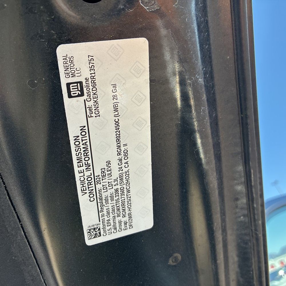 2024 Chevrolet Suburban RST