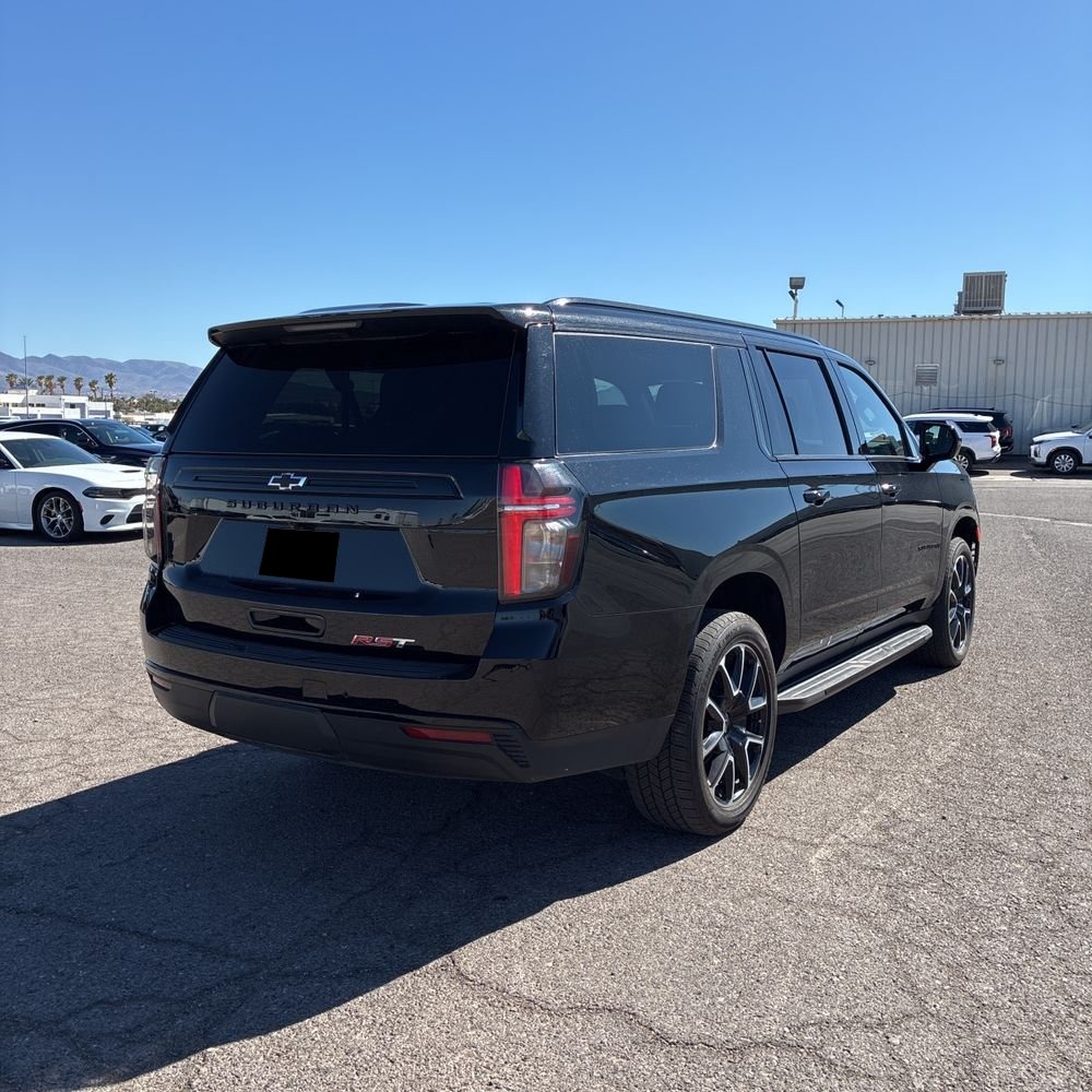 2024 Chevrolet Suburban RST