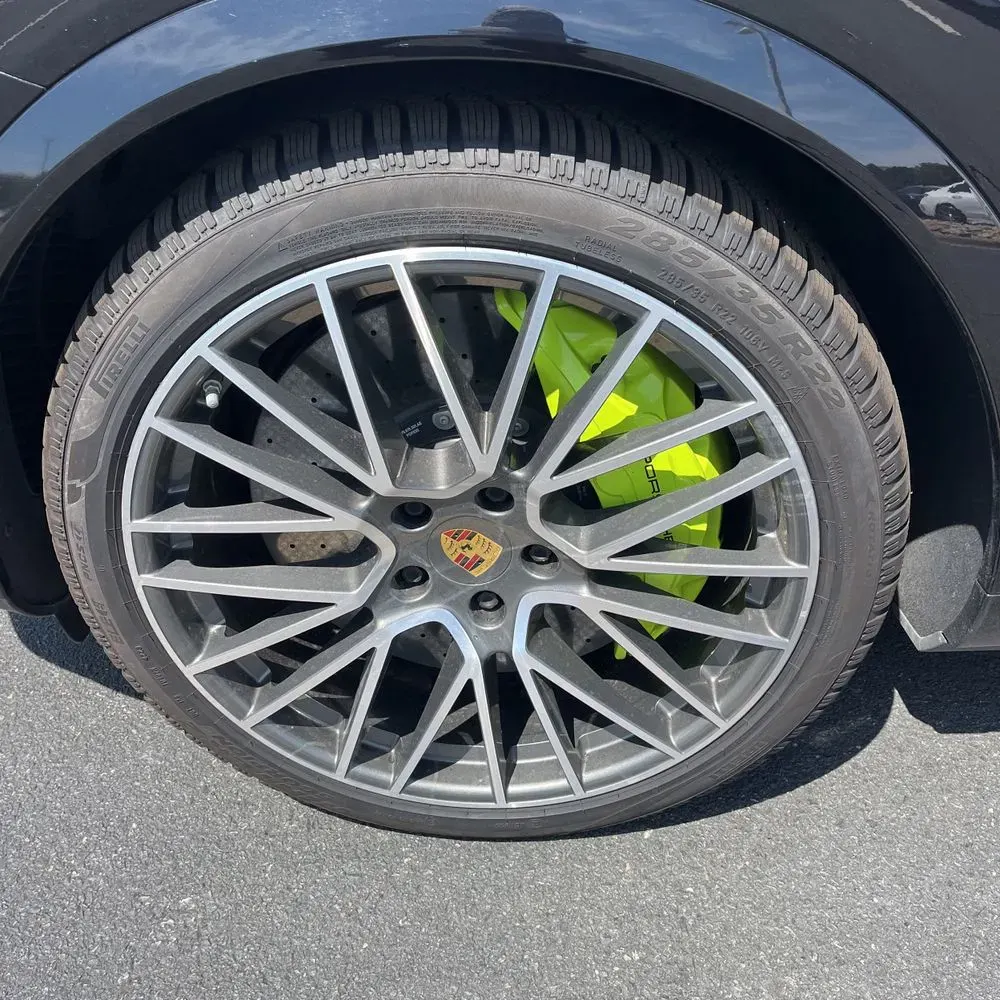 2022 Porsche Cayenne Turbo S E-Hybrid Coupe