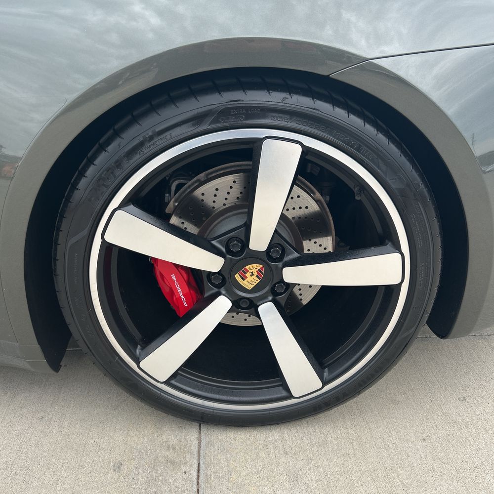 2020 Porsche 911 Carrera 4S