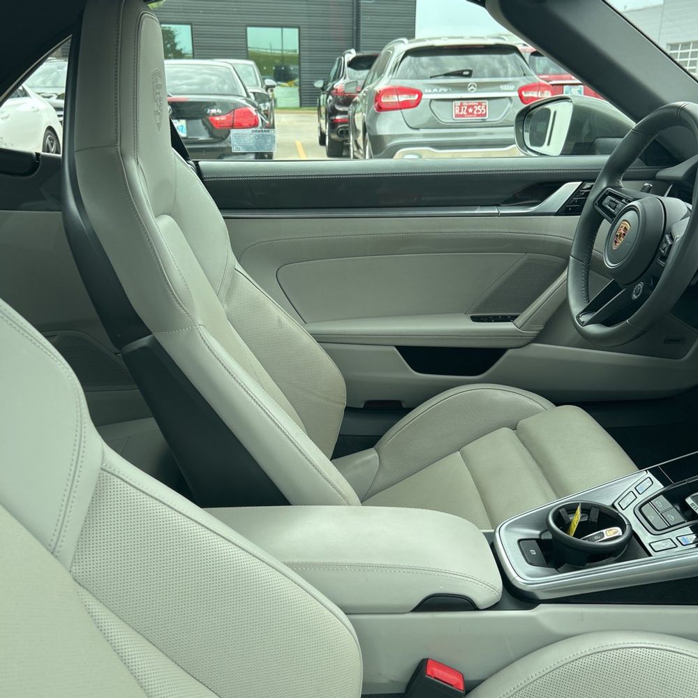 2020 Porsche 911 Carrera 4S