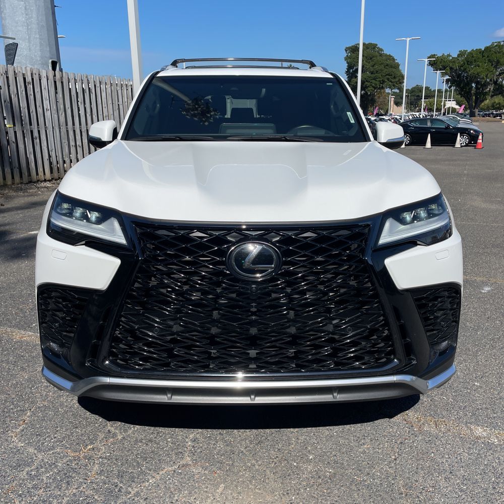 2023 Lexus LX 600 F SPORT Handling