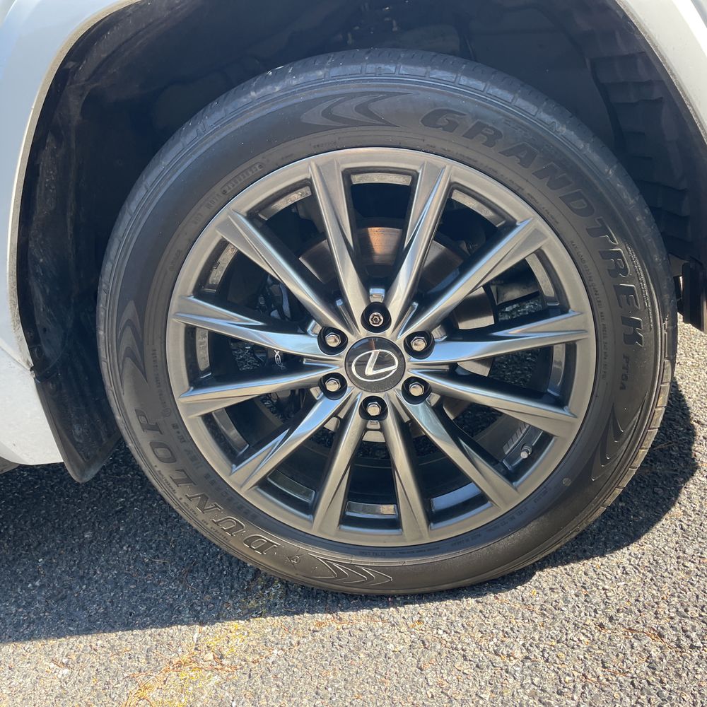 2023 Lexus LX 600 F SPORT Handling