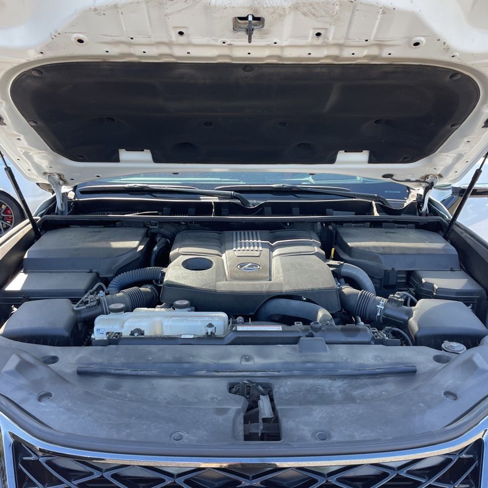 2023 Lexus LX 600 F SPORT Handling