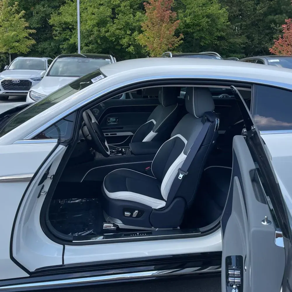 2024 Rolls-Royce Spectre Base