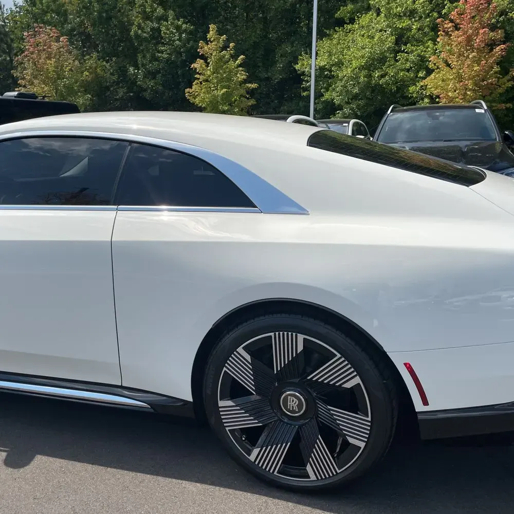 2024 Rolls-Royce Spectre Base