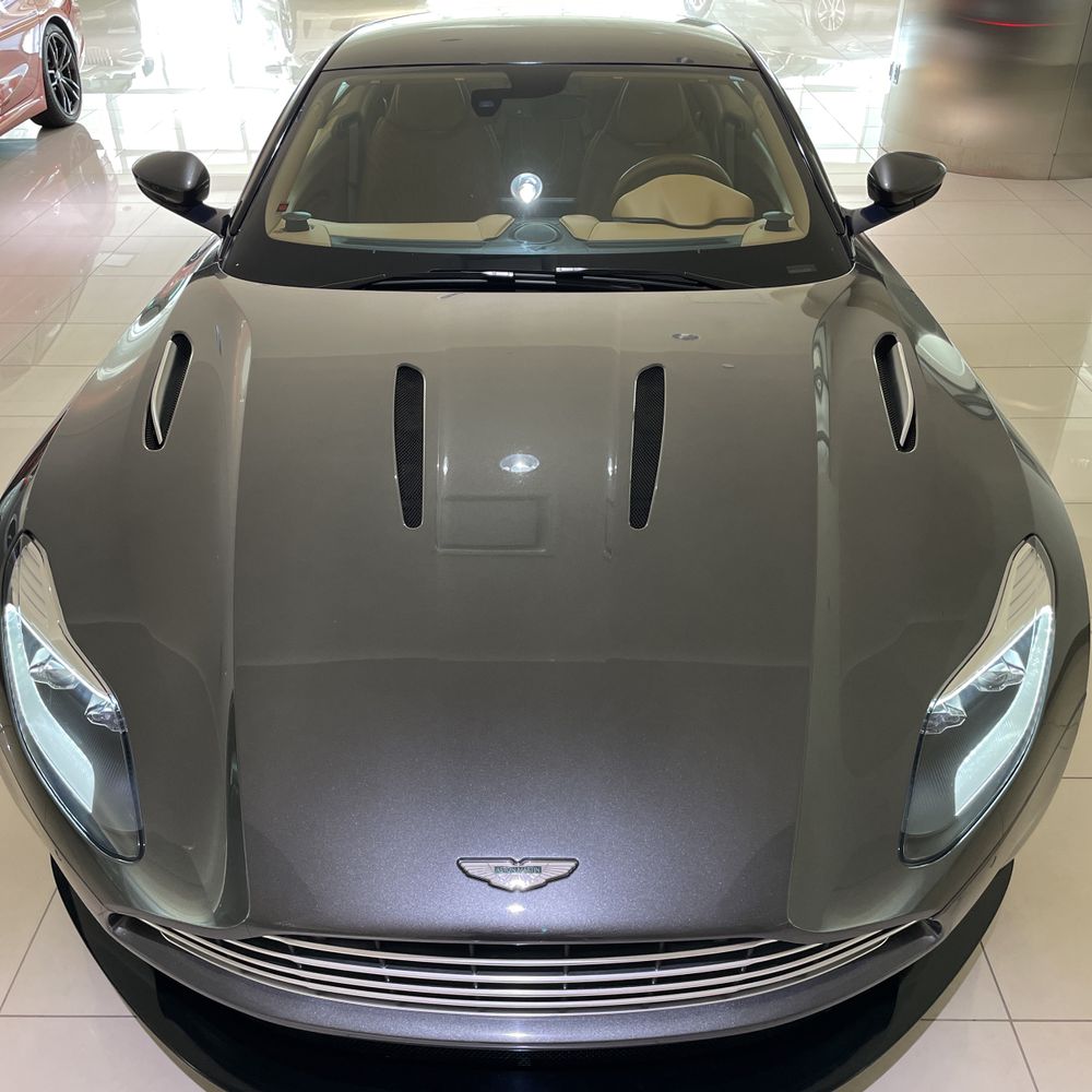 2017 Aston Martin DB11 Base