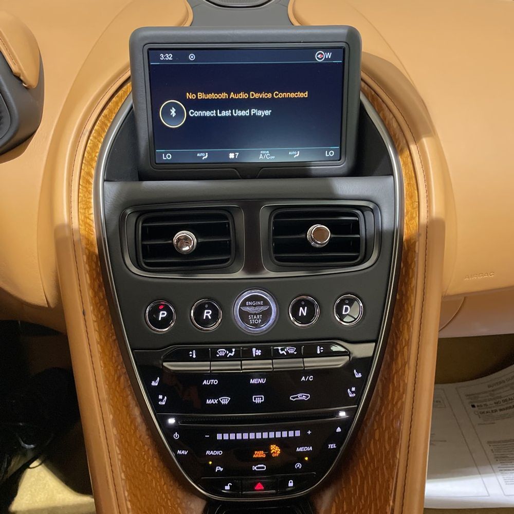 2017 Aston Martin DB11 Base