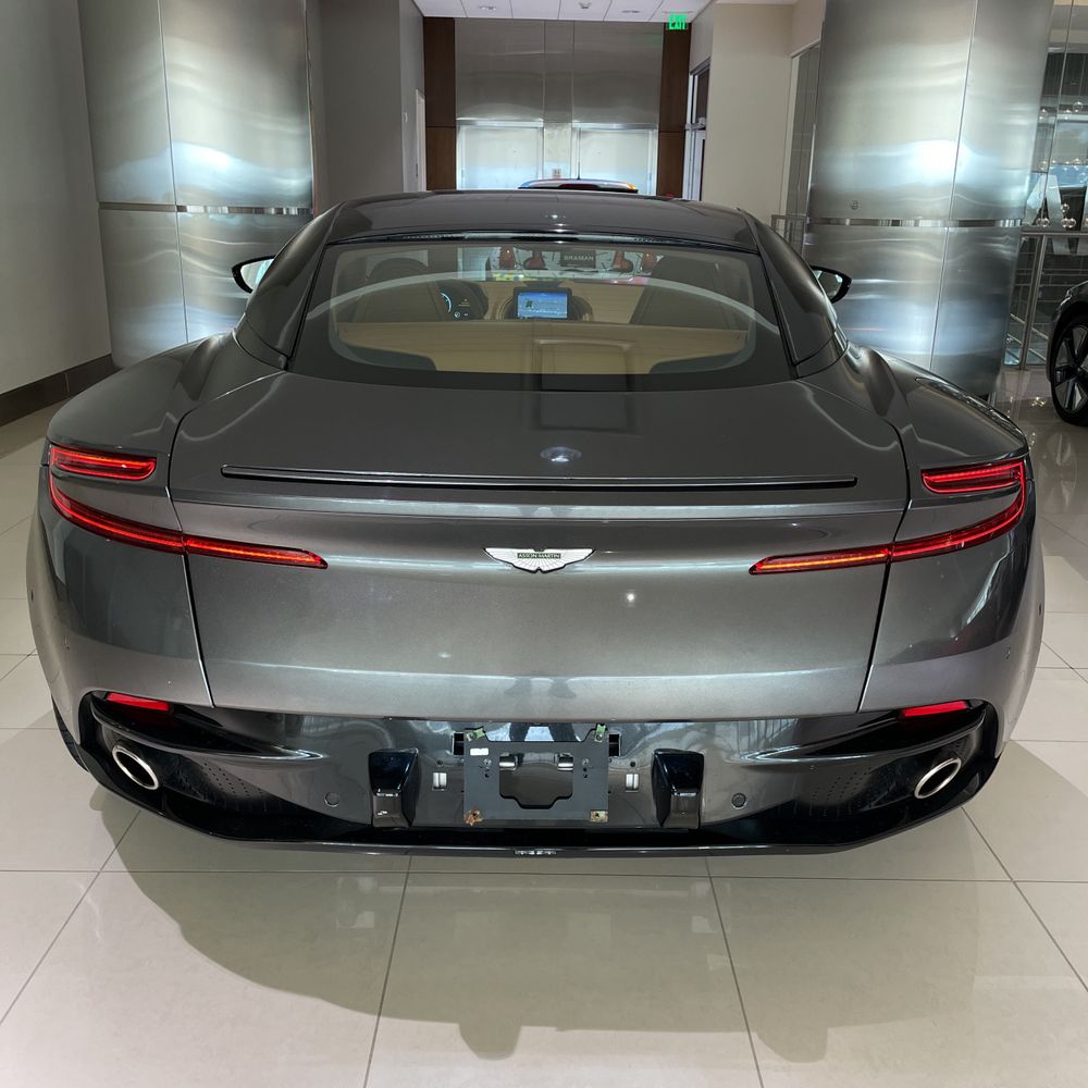 2017 Aston Martin DB11 Base