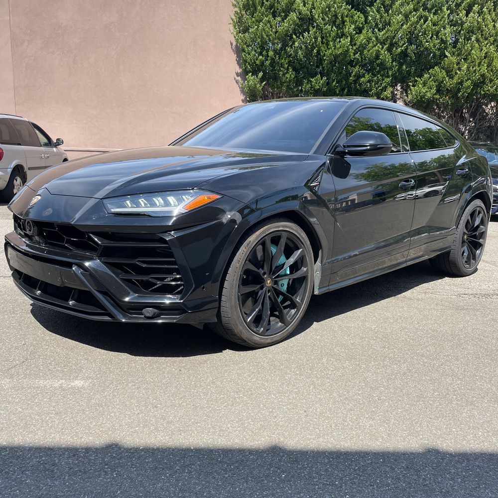 2020 Lamborghini Urus Base