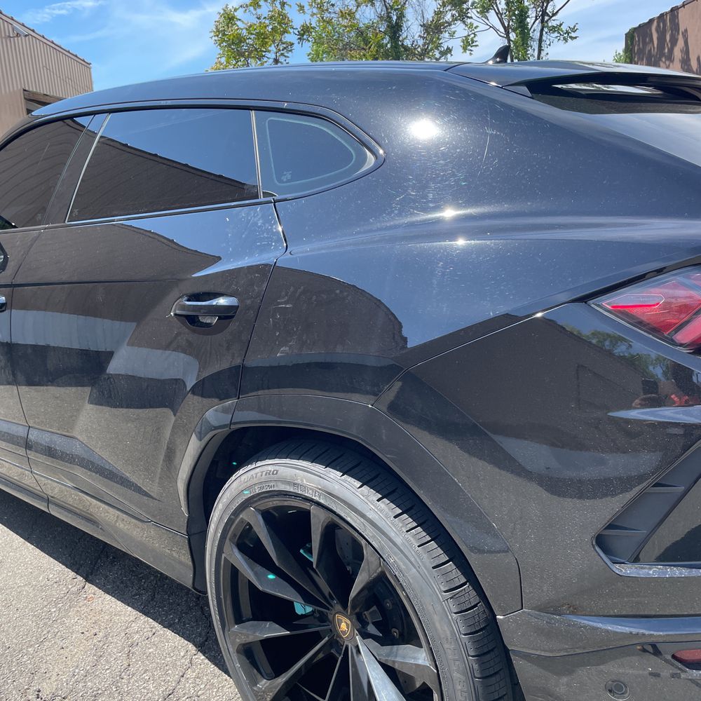 2020 Lamborghini Urus Base