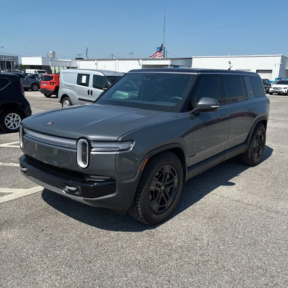 2025 Rivian R1S Adventure Dual-Motor