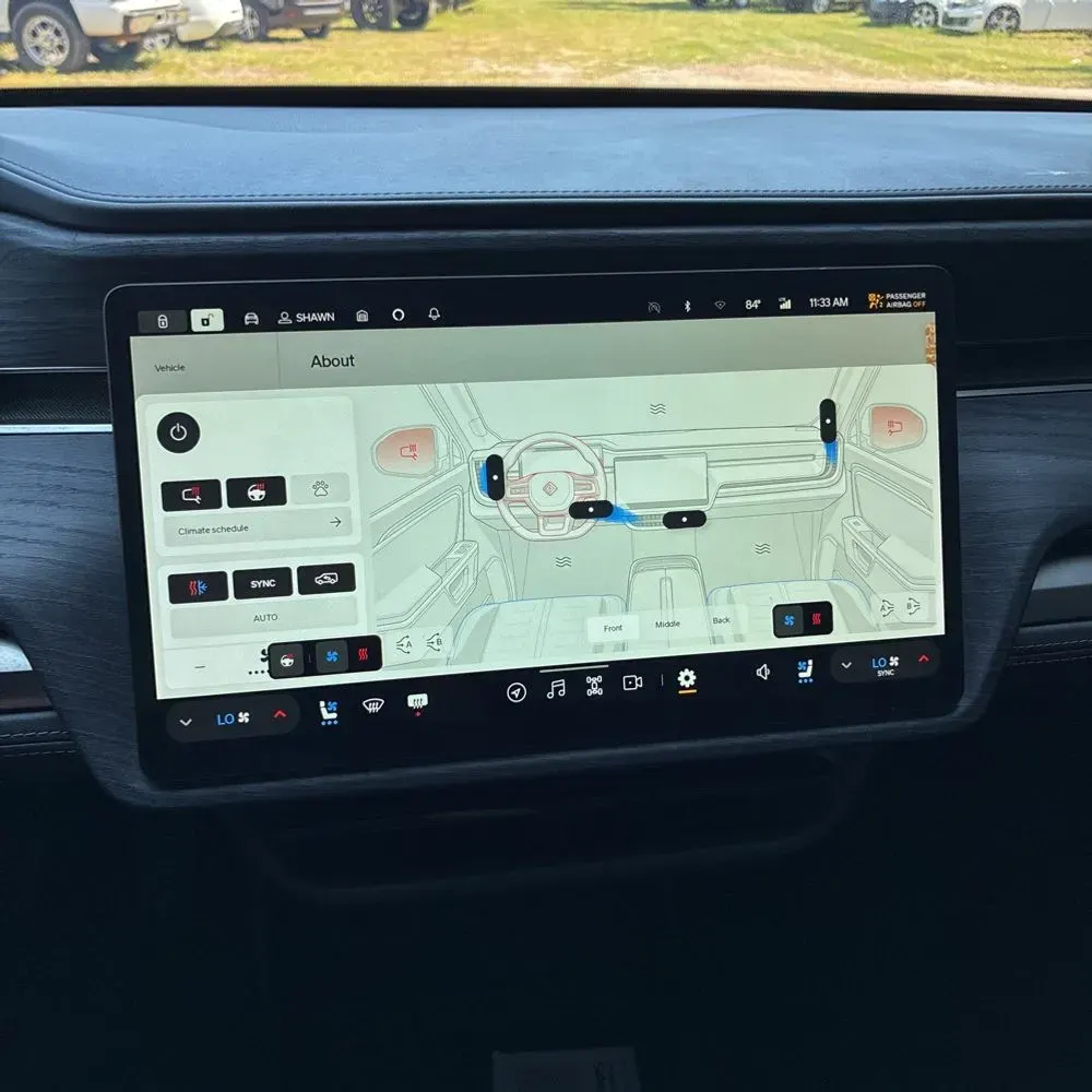 2025 Rivian R1S Adventure Dual-Motor