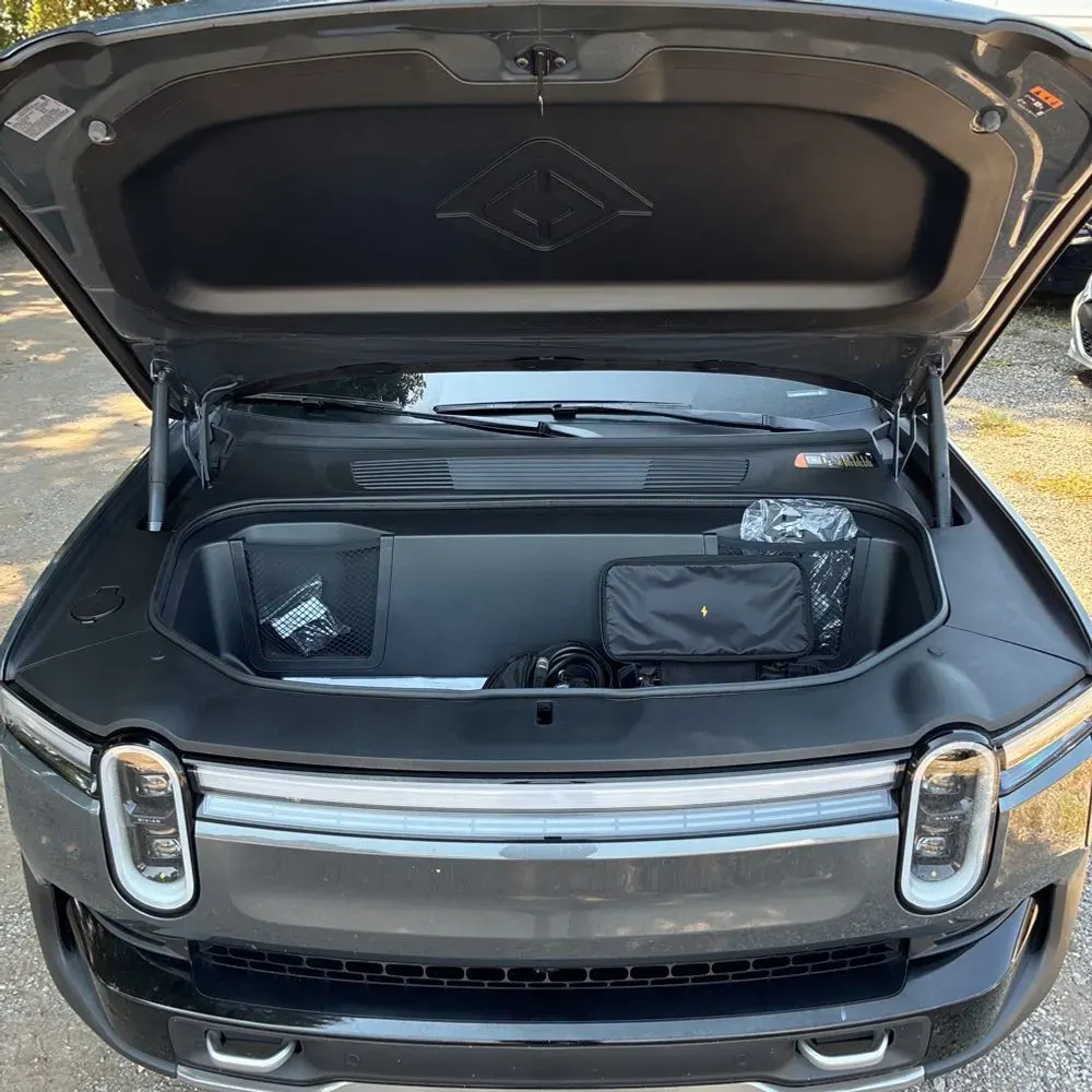 2025 Rivian R1S Adventure Dual-Motor
