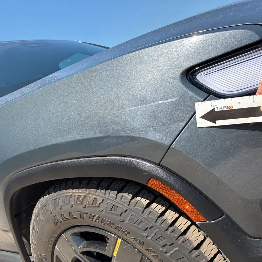 2025 Rivian R1S Adventure Dual-Motor