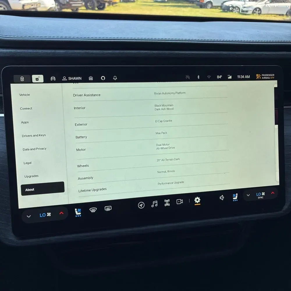 2025 Rivian R1S Adventure Dual-Motor