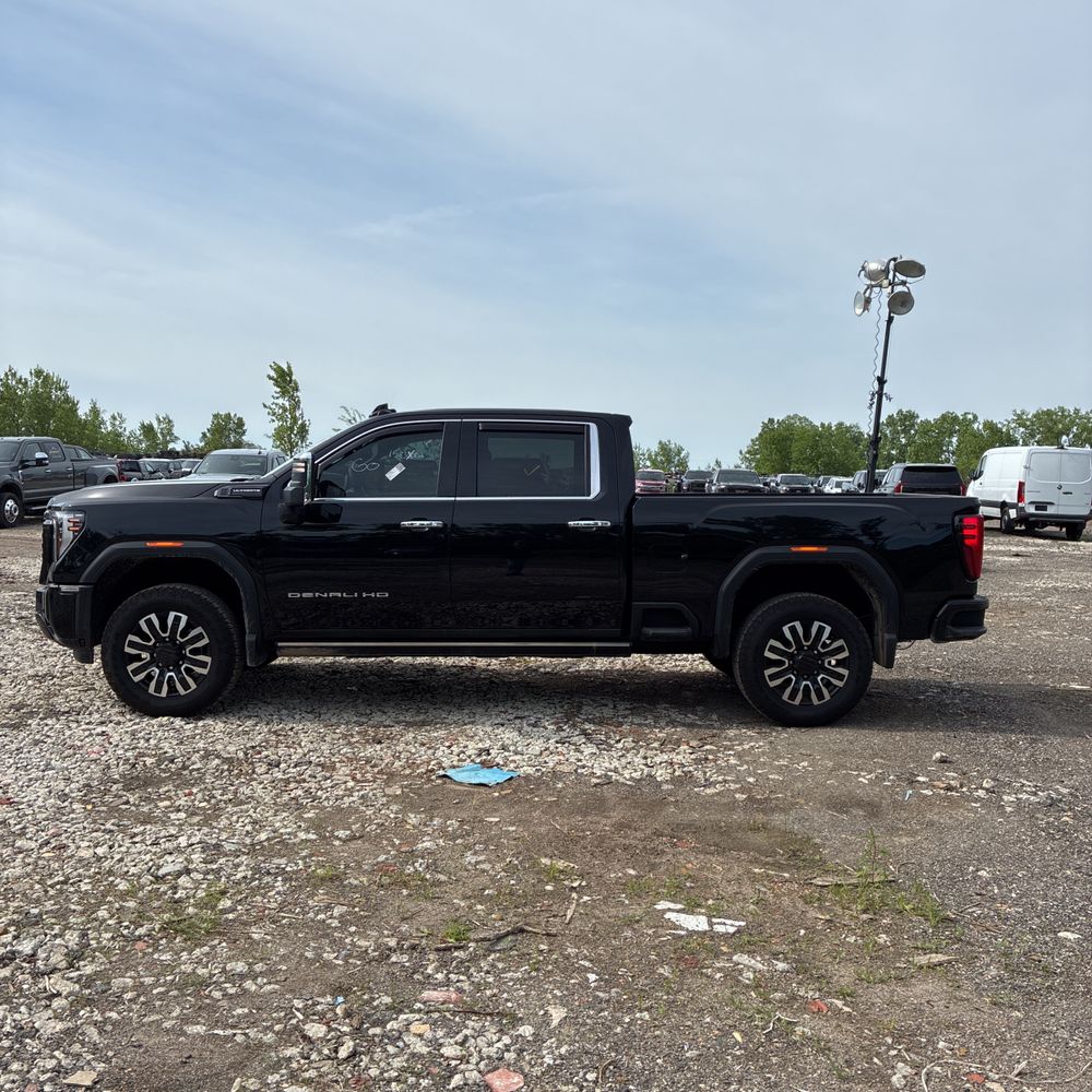 2025 GMC Sierra 2500 Denali Ultimate