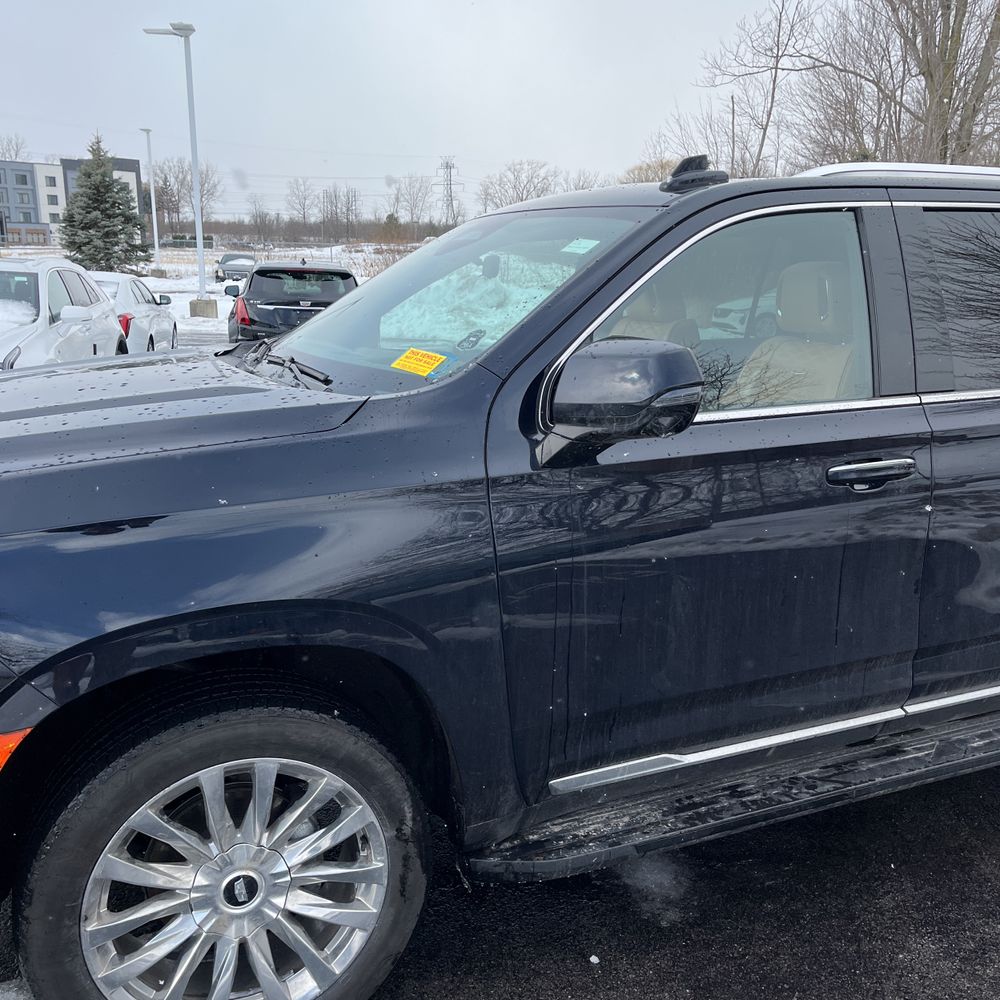 2022 Cadillac Escalade ESV Premium Luxury