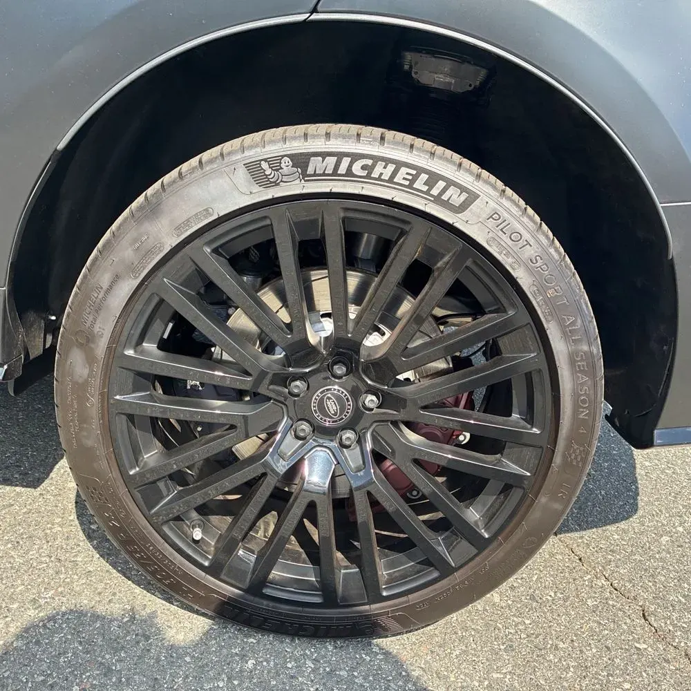 2025 Land Rover Range Rover Sport P635 SV Edition Two