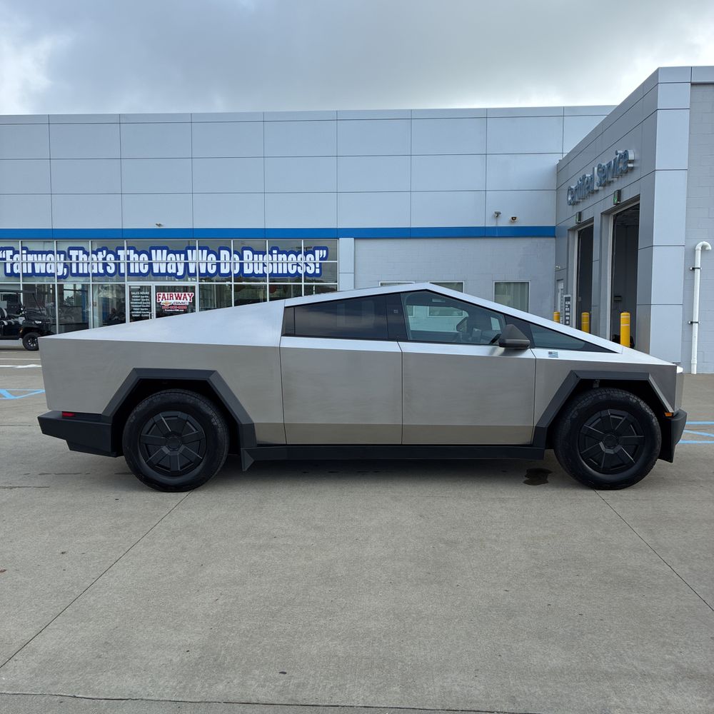 2024 Tesla Cybertruck CyberBeast