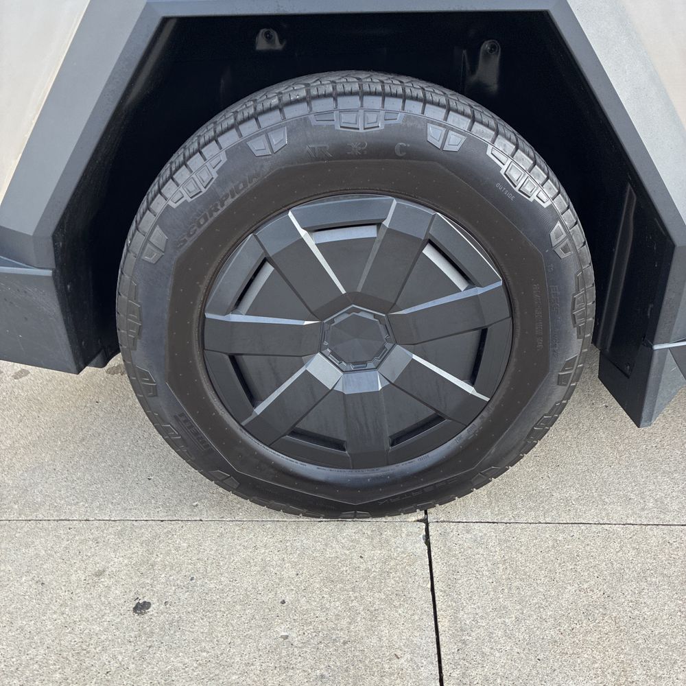 2024 Tesla Cybertruck CyberBeast