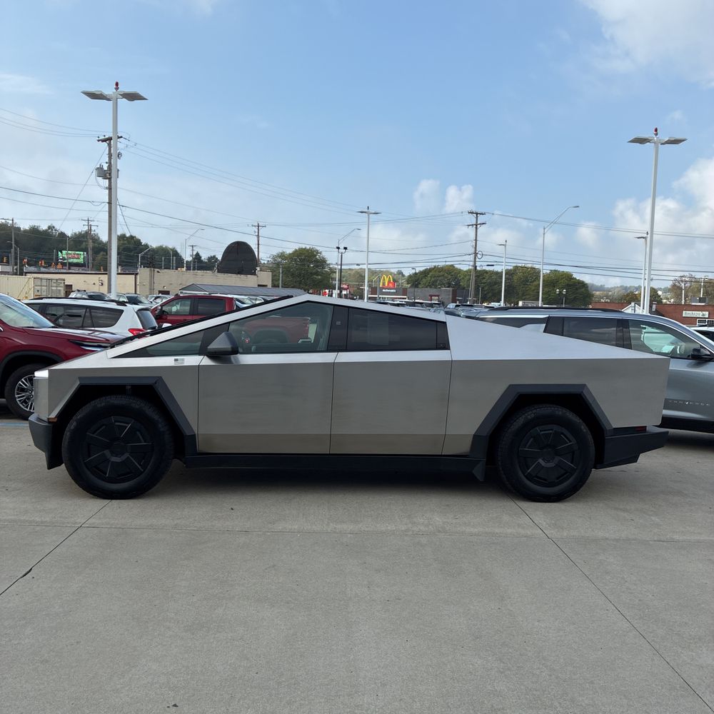 2024 Tesla Cybertruck CyberBeast