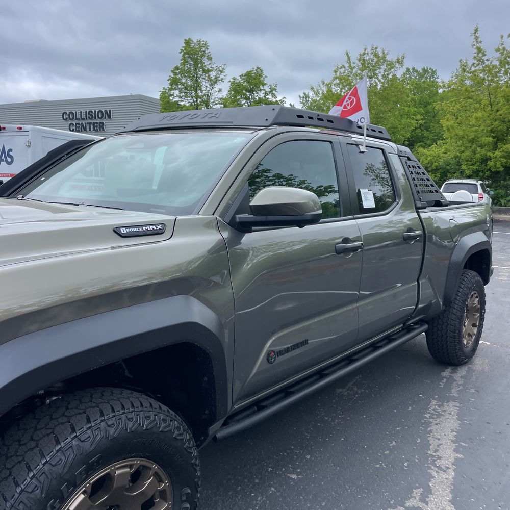2025 Toyota Tacoma Trailhunter HV