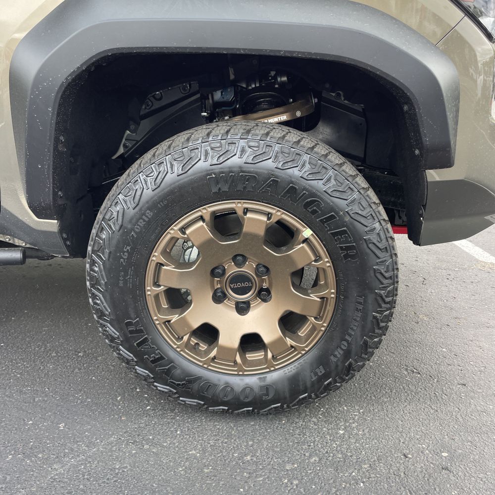 2025 Toyota Tacoma Trailhunter HV