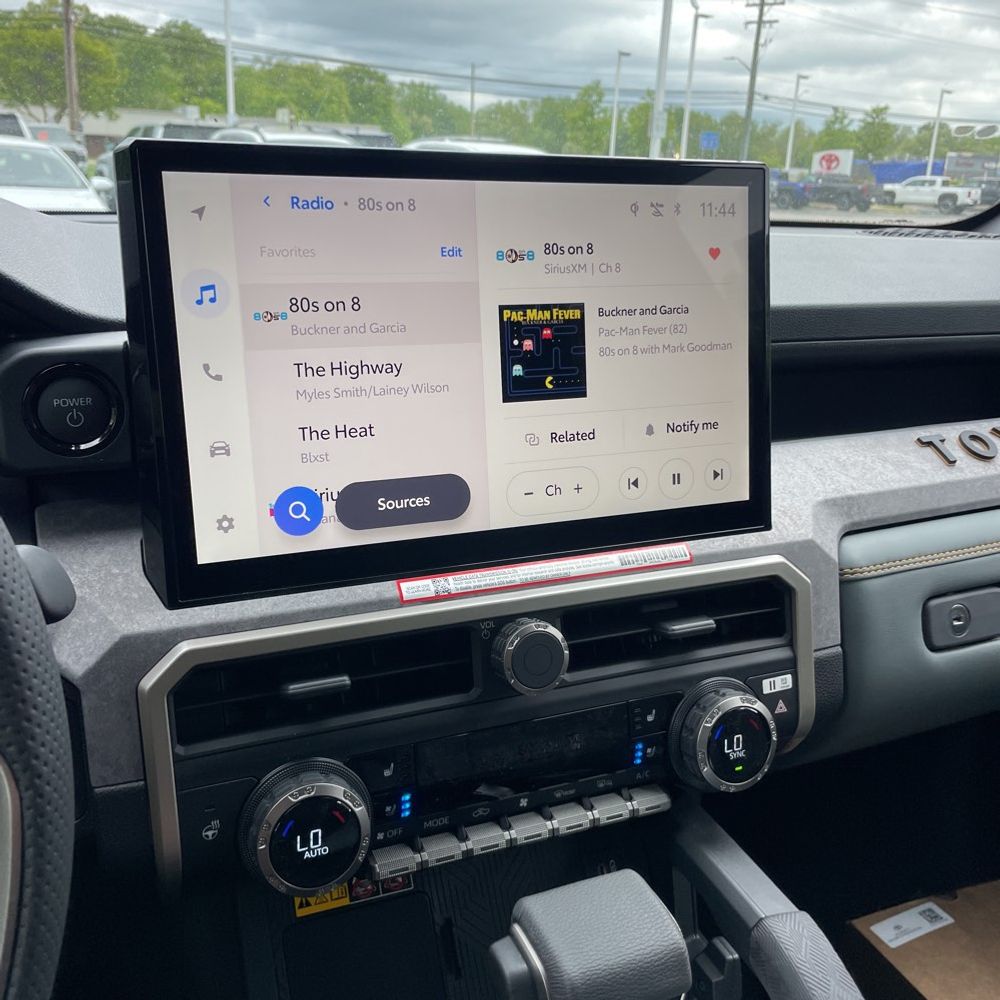 2025 Toyota Tacoma Trailhunter HV