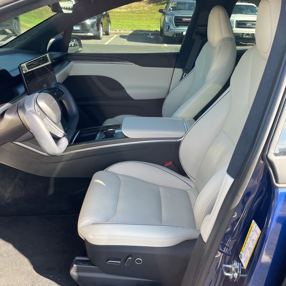 2023 Tesla Model X Plaid