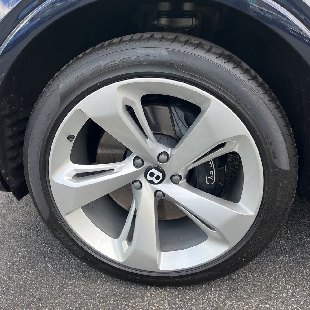 2021 Bentley Bentayga V8