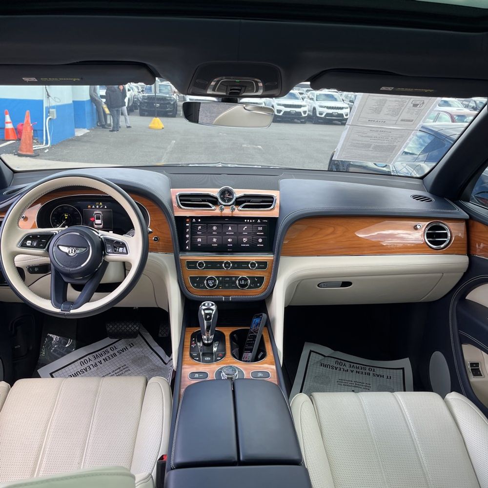 2021 Bentley Bentayga V8