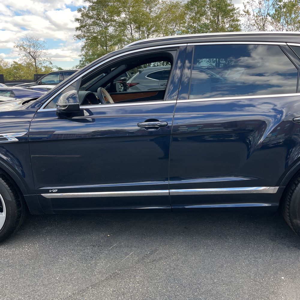 2021 Bentley Bentayga V8
