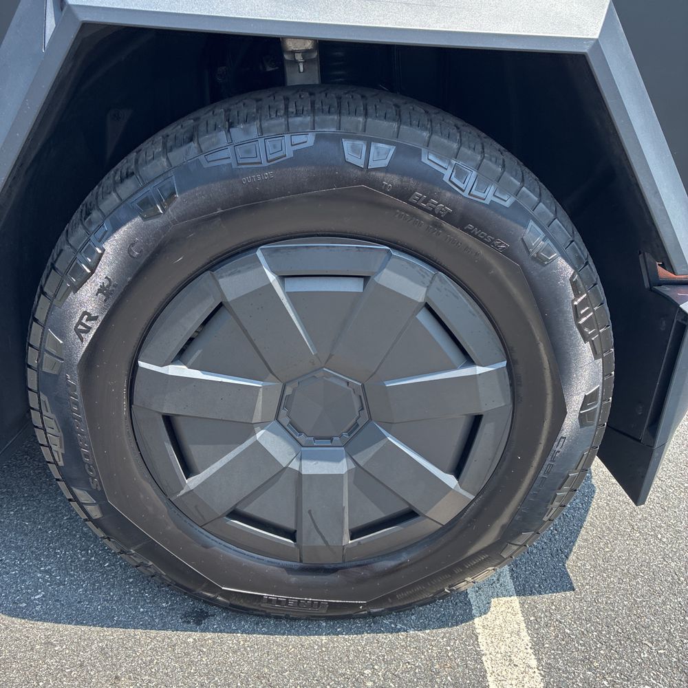 2024 Tesla Cybertruck Base