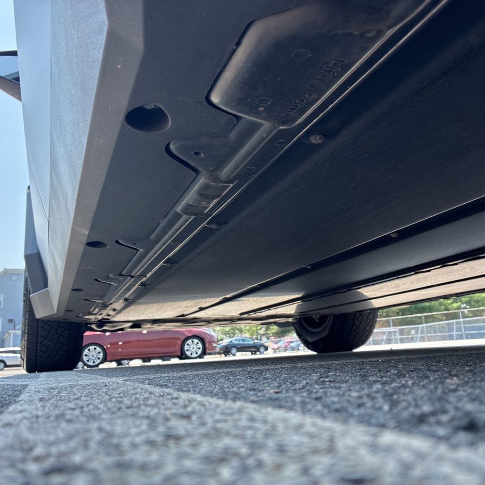 2024 Tesla Cybertruck Base