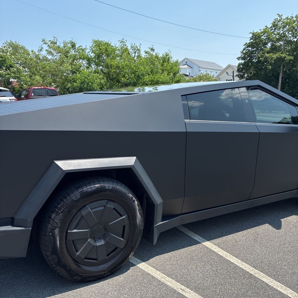 2024 Tesla Cybertruck Base