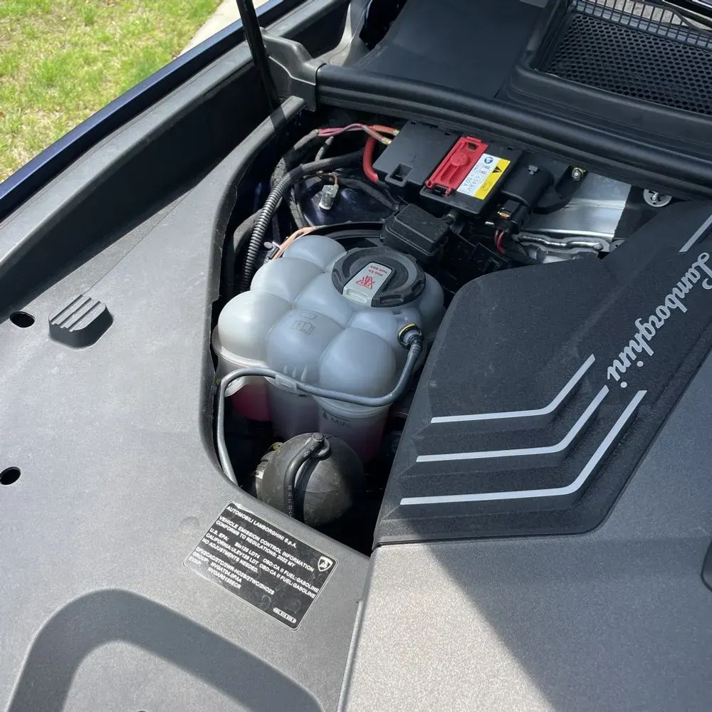 2022 Lamborghini Urus Base