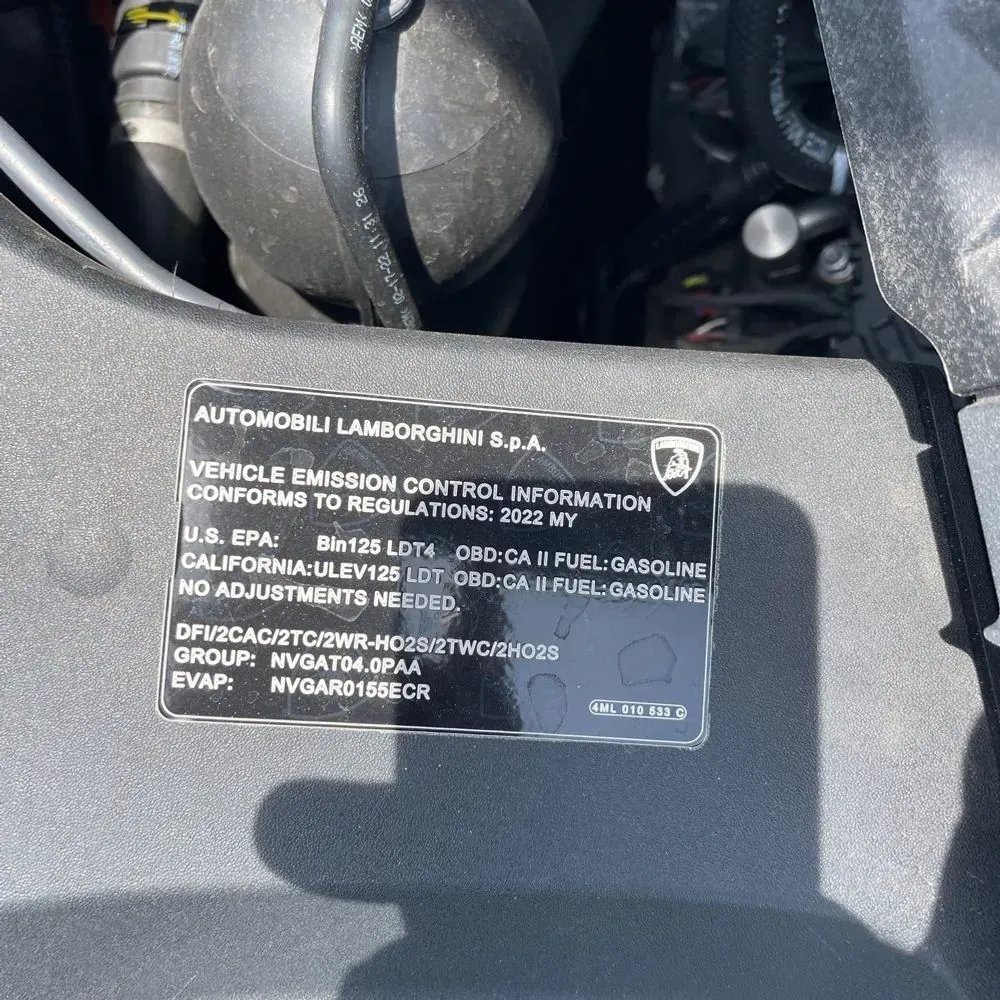 2022 Lamborghini Urus Base