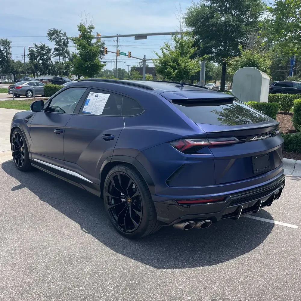 2022 Lamborghini Urus Base