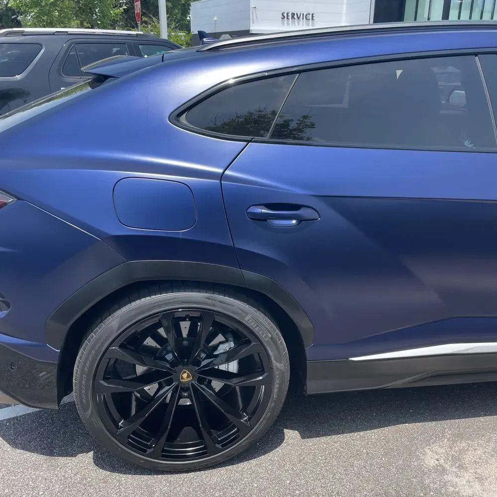 2022 Lamborghini Urus Base