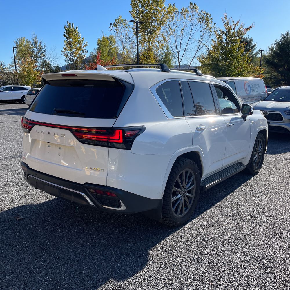 2024 Lexus LX 600 F SPORT Handling