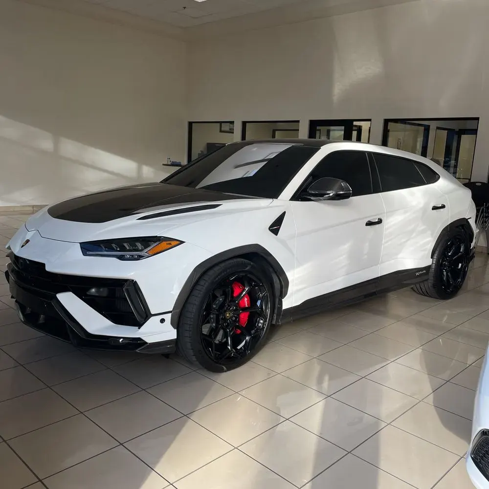 2023 Lamborghini Urus Base