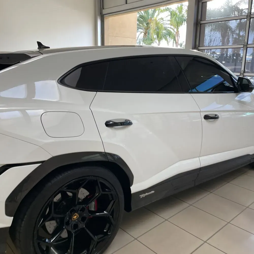 2023 Lamborghini Urus Base