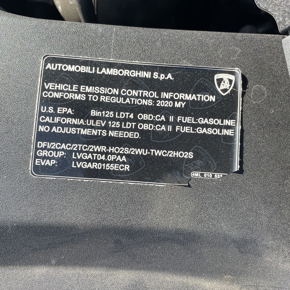 2020 Lamborghini Urus Base